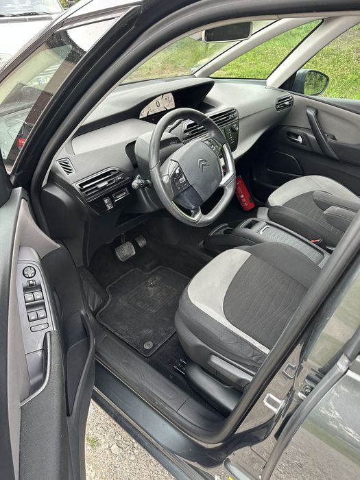 Citroen picasso.