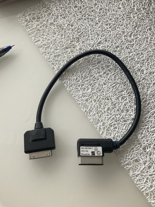 Кабель адаптер iPhone ipod vw 5N0 035 554 K