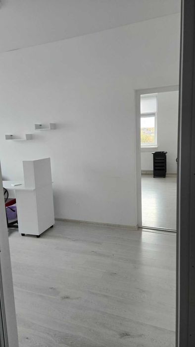 ЗДАЮТЬСЯ В ОРЕНДУ 2 кабінети під Офіс,Кабінет,Салон смт. Новий Яричів