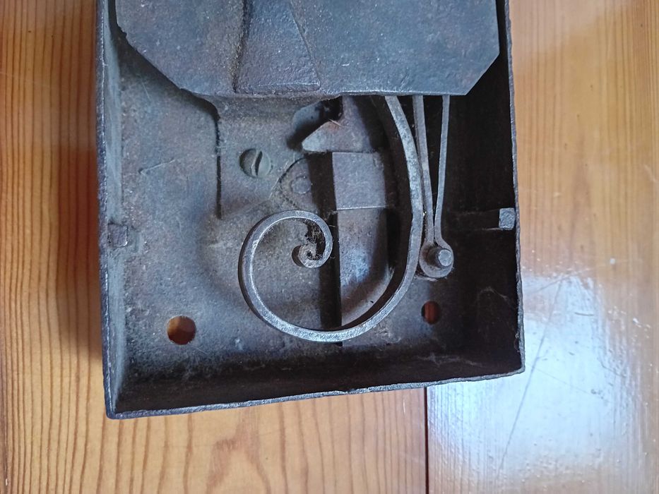 Fechaduras muito antigas centenárias