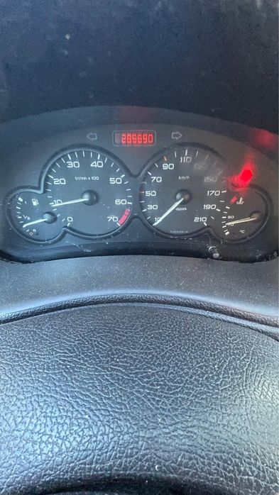 Peugeot 206,ano 2001