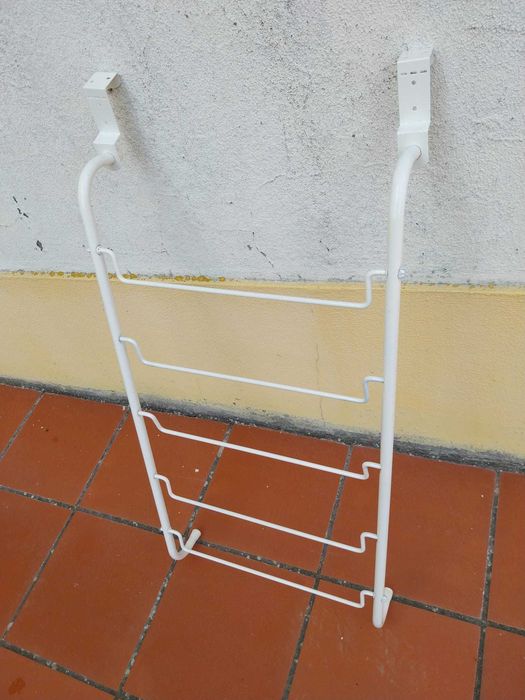 Vendo toalheiro para porta de WC