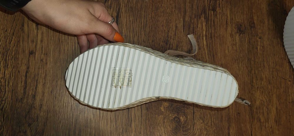 Beżowe buty na koturnie, cyrkonie, 38, nowe, sandały, espadryle, nowe