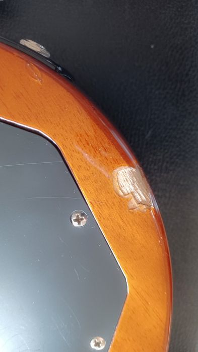 Guitarra Epiphone night hawk