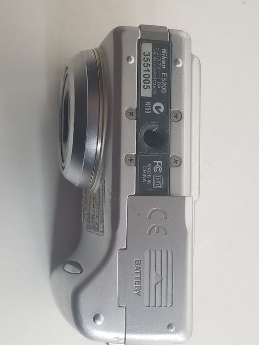 Фотоаппарат Nikon  E5200  (Nikon)
