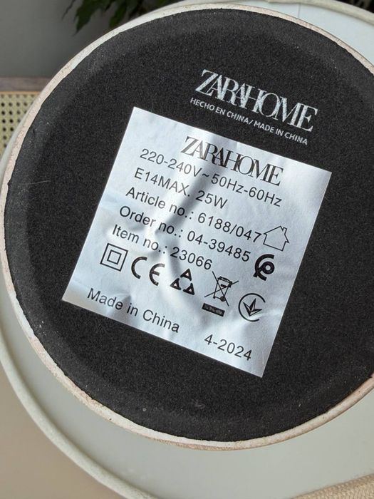 Candeeiro de Mesa em Cerâmica Zara Home