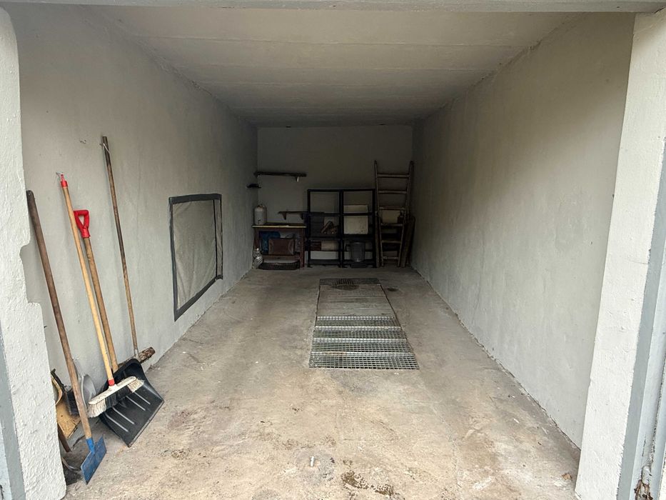 (Rezerwacja)Wynajmę garaż murowany 18 m² z kanałem – Bytom, ul. Brzezińska - Widok 2