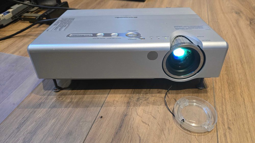 Rzutnik Panasonic PT-LB60NTE