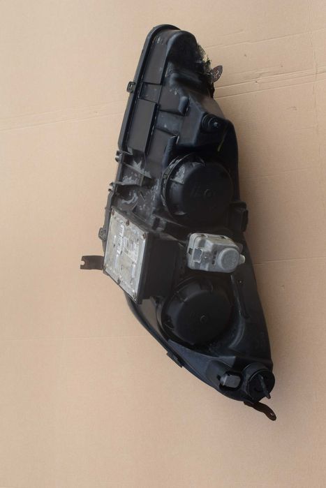 lampa prawa przód XENON PEUGEOT 607 06R LIFT.europa