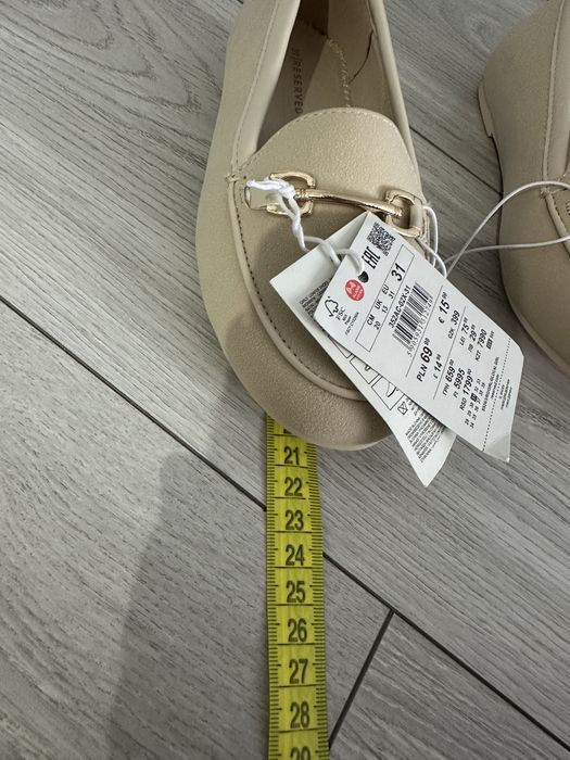 Взуття лофери для дівчинки