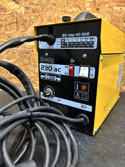 Posto de Soldar MIG sem gás Deca D-MIG 230 AC