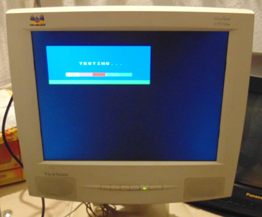 Two FUJITSU Siemens and VIEWSONIC Monitors + Two HP Keyboards.64550965673858122