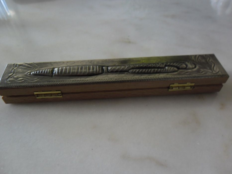 Estojo em madeira com caneta vintage (novo)
