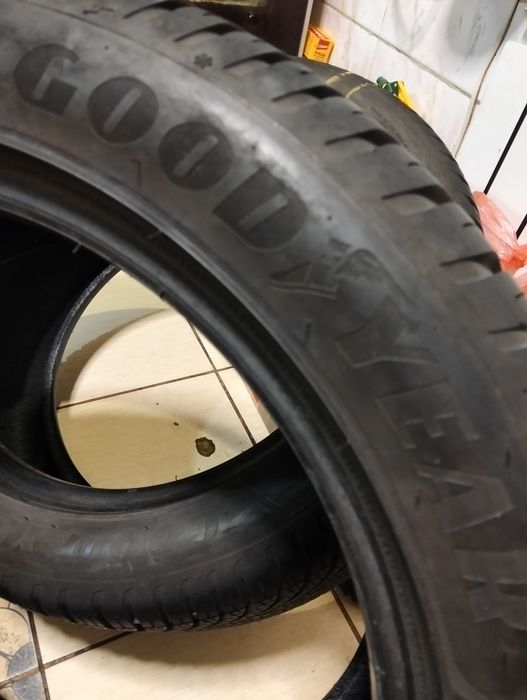 Шини 245 45 17 GOODYEAR 4 seasons пара всесезонні
