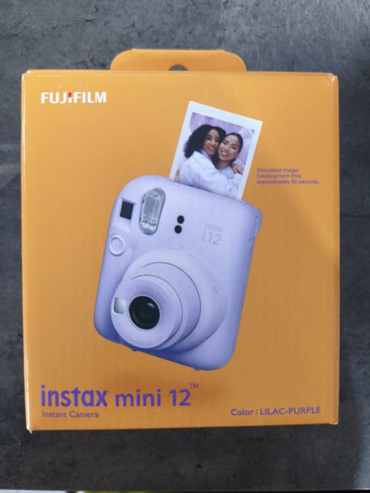 FUJIFILM Instax Mini 12 Roxa – Nova em Caixa