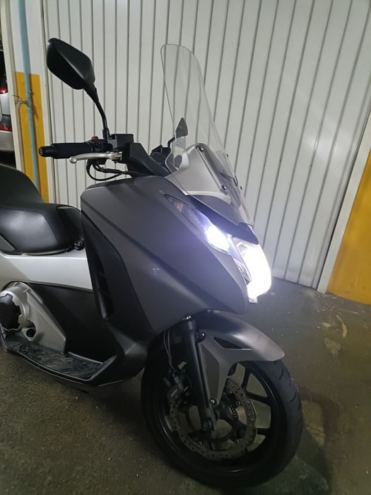 Honda integra 750 dct