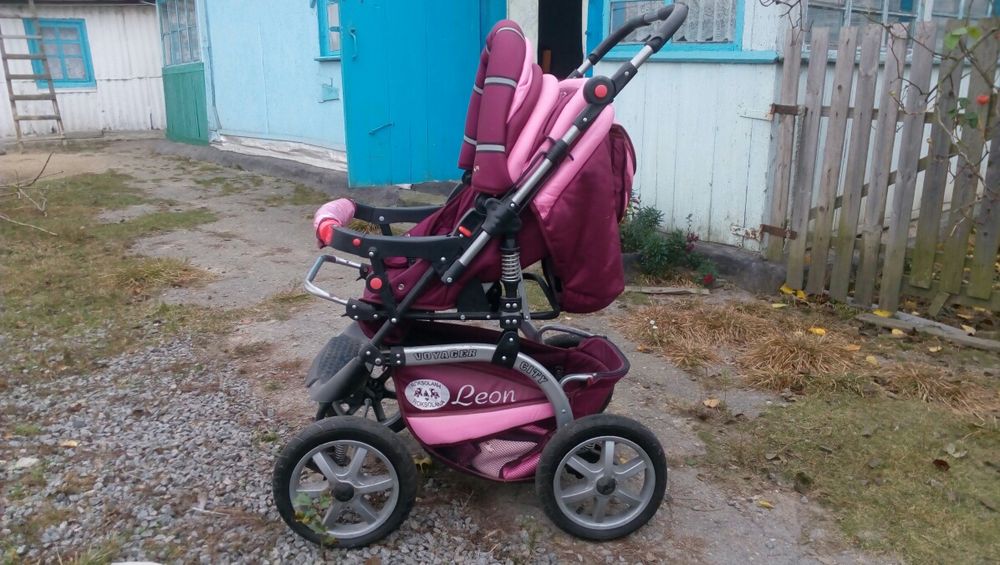 Дитяча коляска