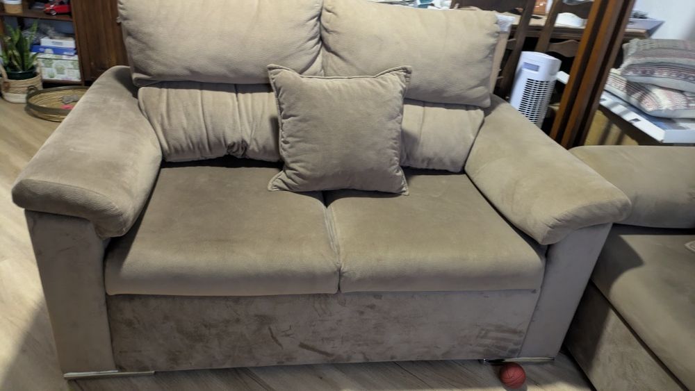 Conjunto de dois sofás