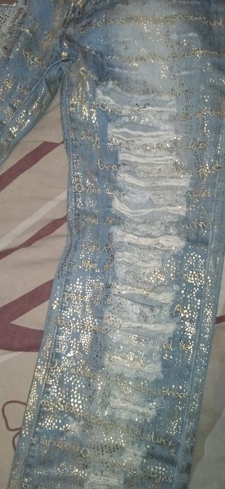 Продам новые джинсы