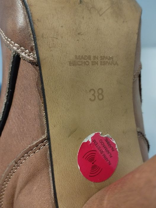 Botas de senhora em pele