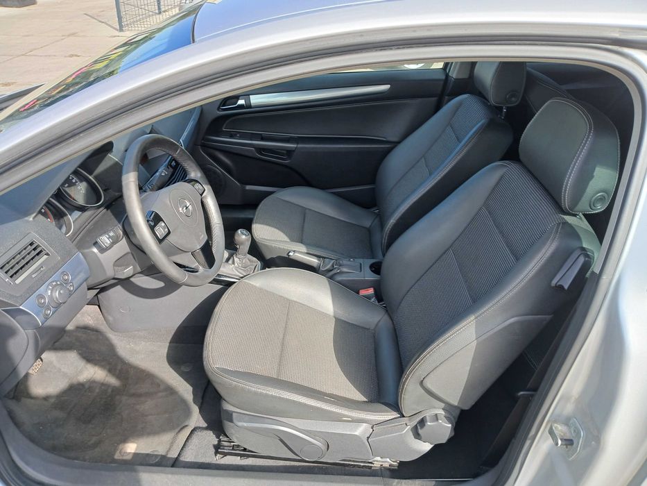 Opel Astra Gtc 1,7 diesel, 226 tyś/km
