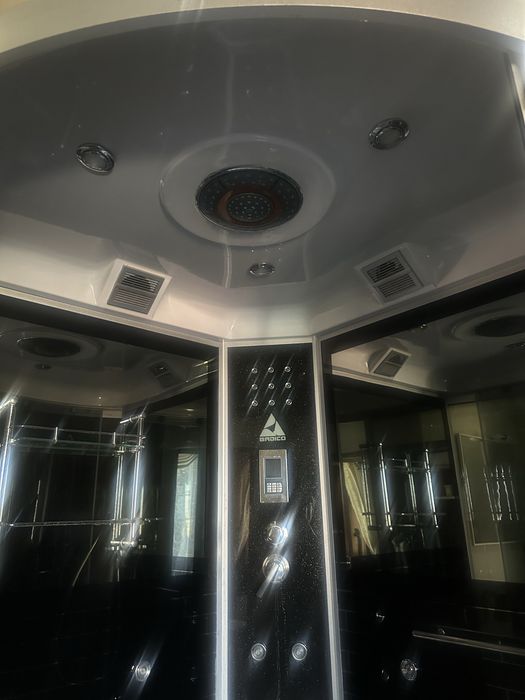 В гарному стані, гідробокс, душова кабіна 1,40*1,40