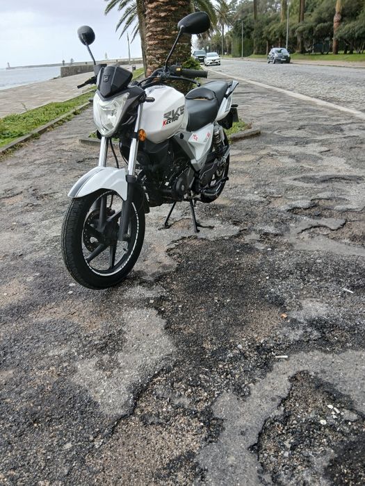 Keeway rks 125 de garagem