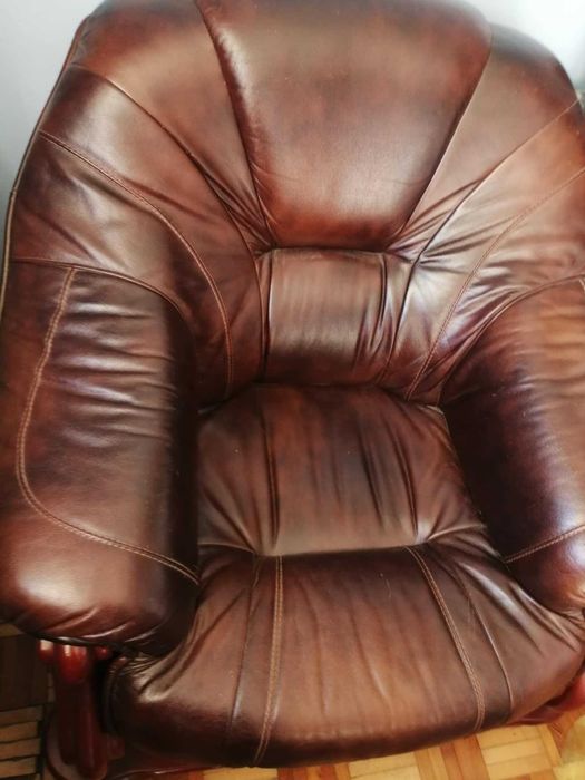 skórzany brązowy fotel