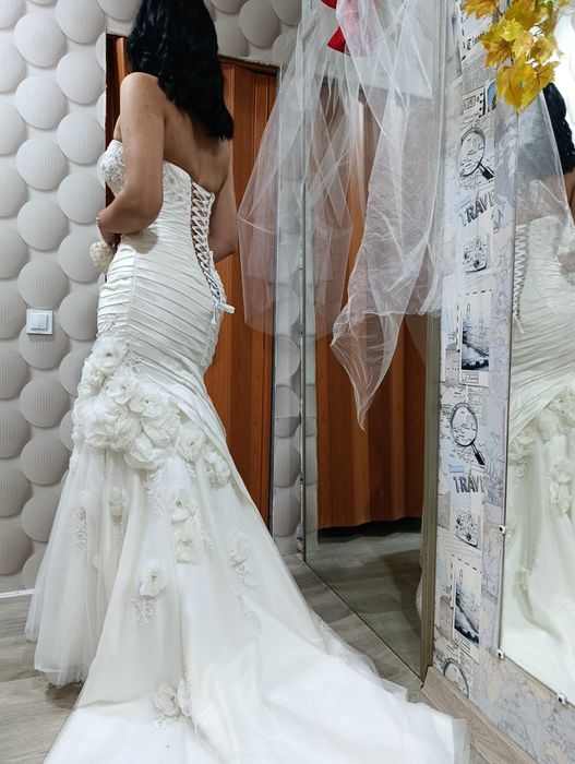 Продам свадебное платье новое