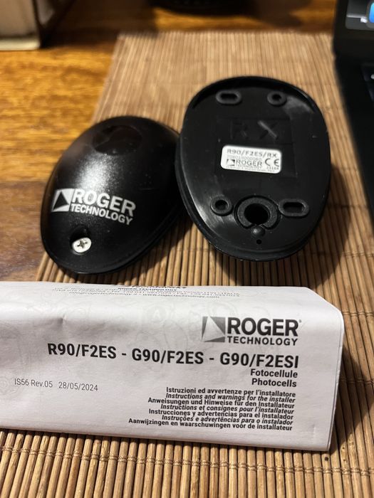 Roger R90/F2ES   Fotokomórki do bramy wjazdowej