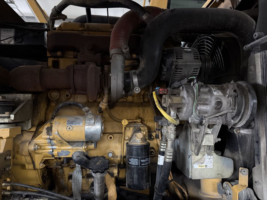 Silnik spalinowy do koparki Cat 313C