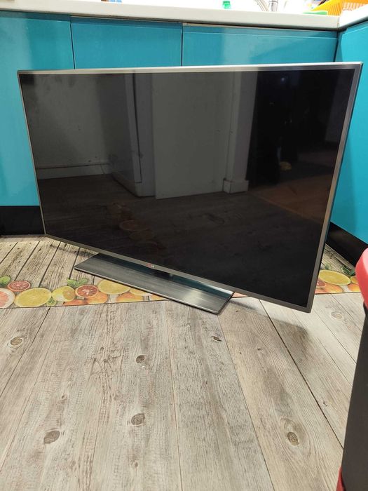 Tv LG 47 Polegadas C/avaria Ler anuncio