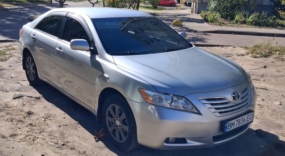 Toyota Camry 40