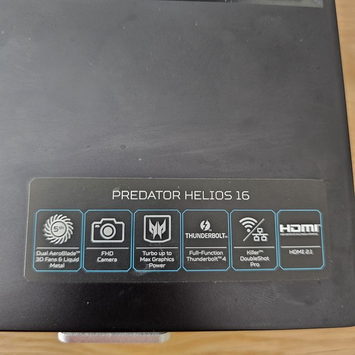 Predator Helios 16