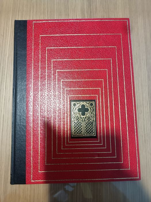 Vendo livro Os Tesouros da Arte Gótica