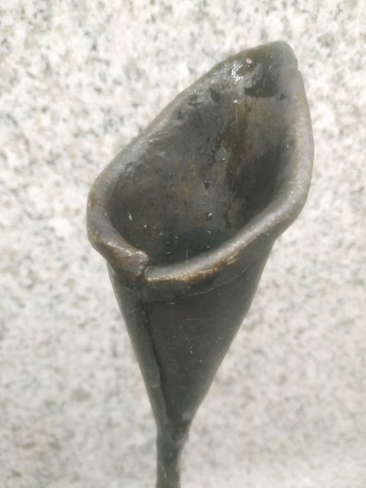 Par de castiçais em ferro forjado