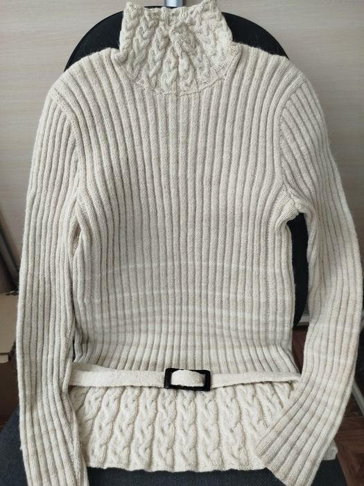 Свитер гольф ручной работы