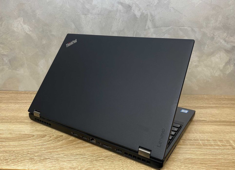 Mocarny Lenovo ThinkPad P51 i7-7820HQ 32GB 1000SSD M2200M 4K