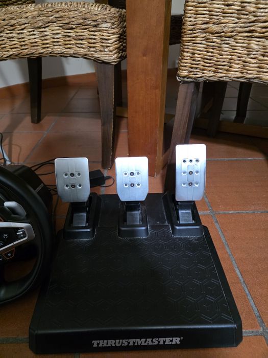 Volante thrusmaster t248