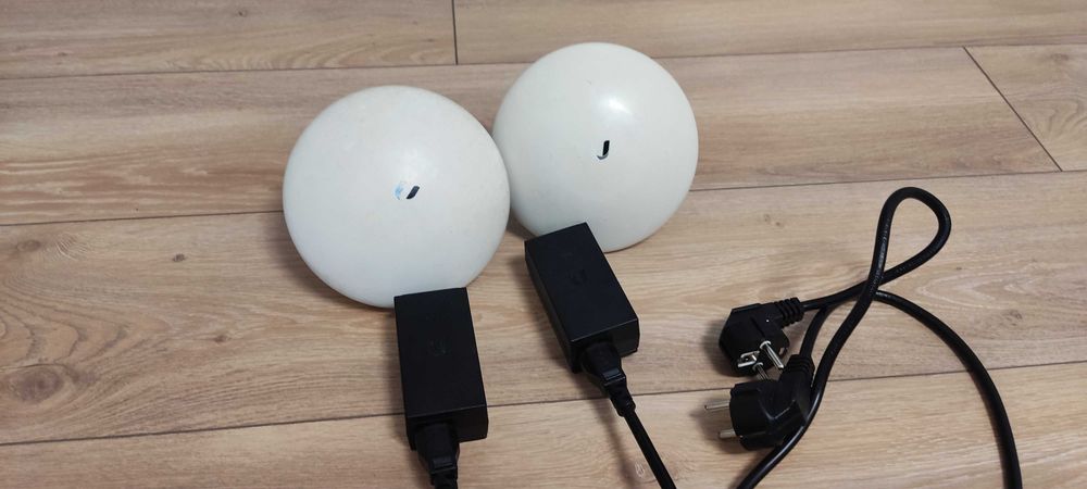 Зовнішня точка доступу Ubiquiti NanoBeam 5AC-16 (NBE-5AC-16)