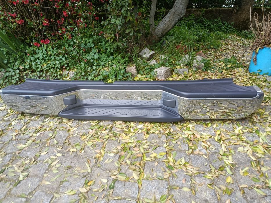 Parachoque Nissan D40 original