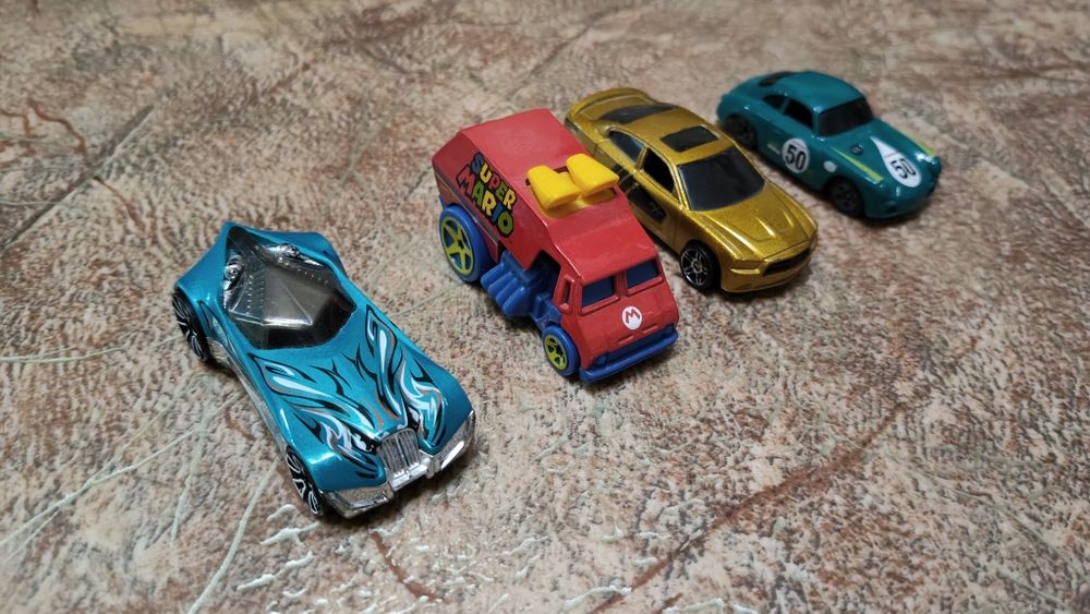 Hot wheels комплект/поштучно