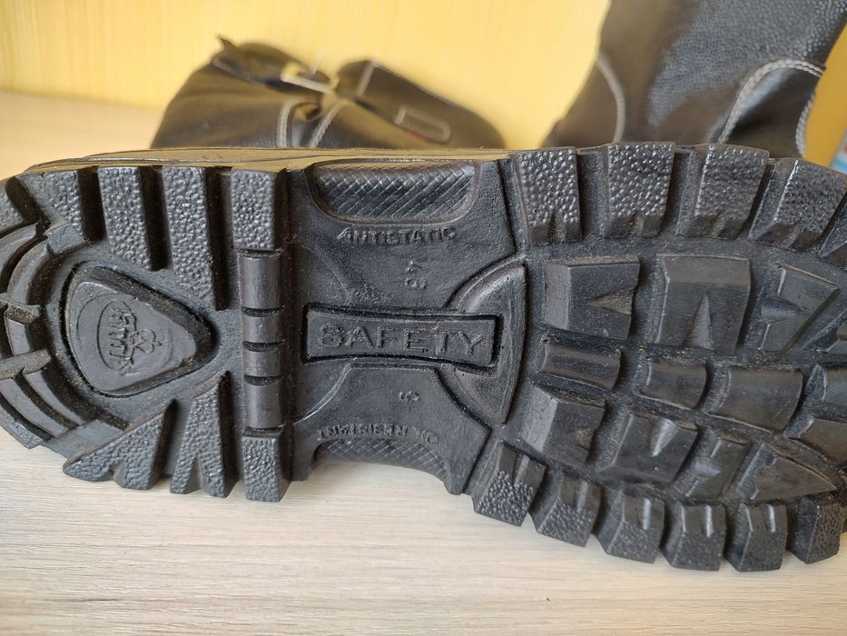 Робочі утепленні чоботи 43 розмір