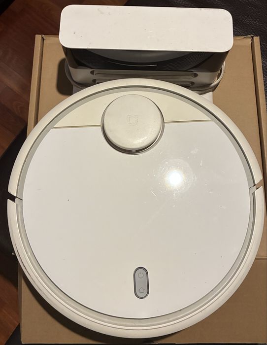 Mi Robot Vacuum usado em bom estado com alguns extras