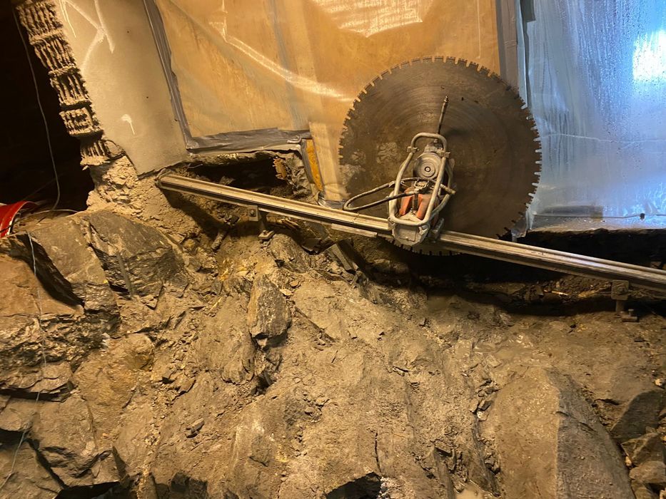 Przewierty,odwierty,cięcia ,beton ,kamień  Atrakcyjne ceny .