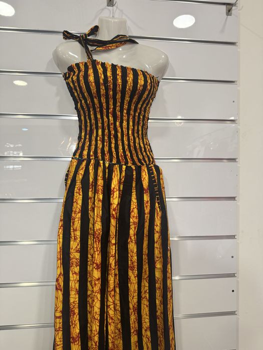 Roupa Africano.