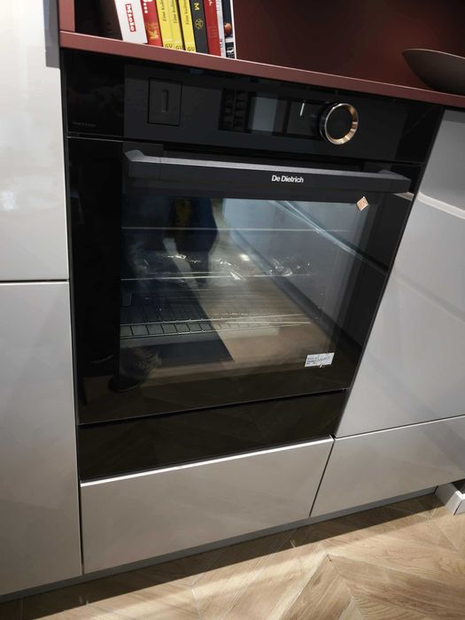 Piekarnik z pyrolizą DE DIETRICH DOR7586A