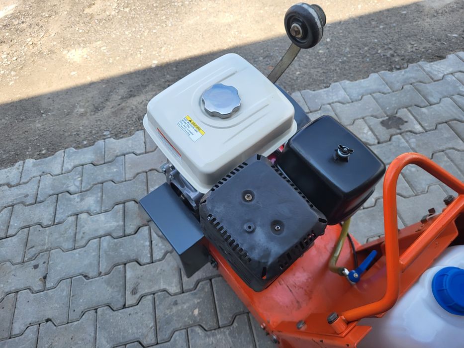 Przecinarka jezdna piła Husqvarna FS400 tarcza max 500