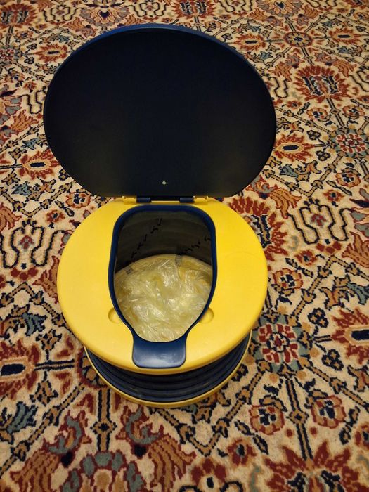 Складний дитячий горшик