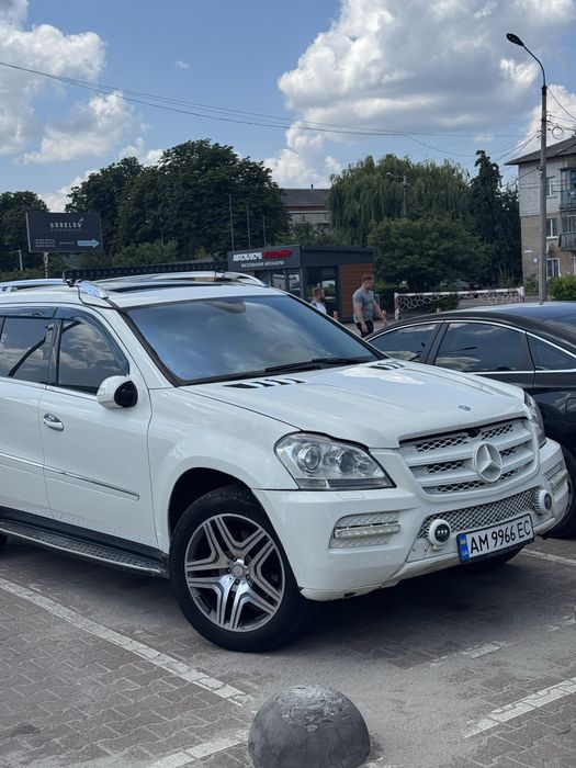 Продаж/ обмін Aвтомобіль Mersedes GL 450  2010  можливо обмін на земельну ділянку в Житомирі